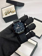 Heryi mens in black